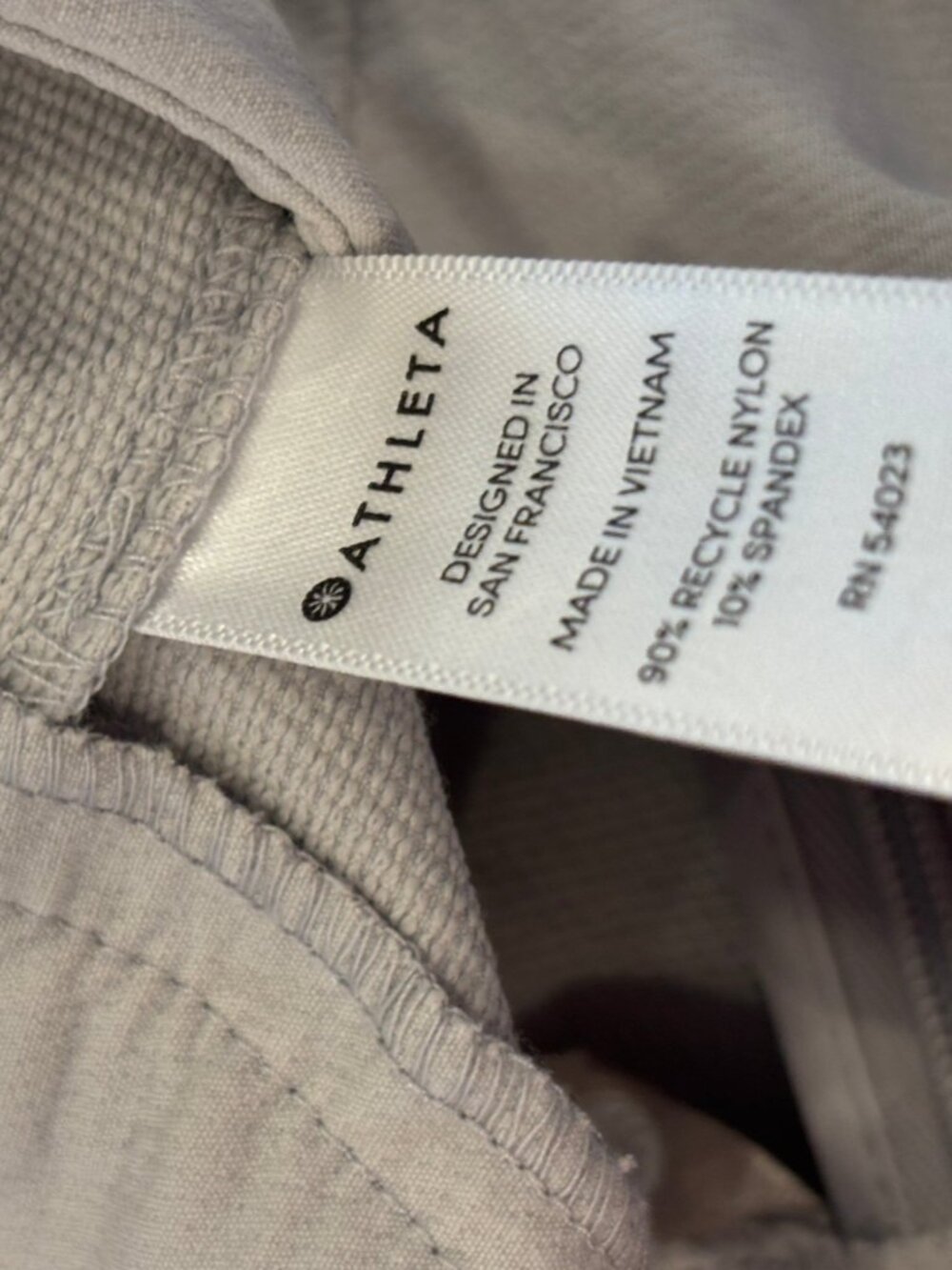 Athleta Wander Slim Straight Crop | Light Gray | Size 8 | NWT - Picture 6 of 7